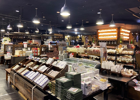 ぽんしゅ館 越後湯沢驛店