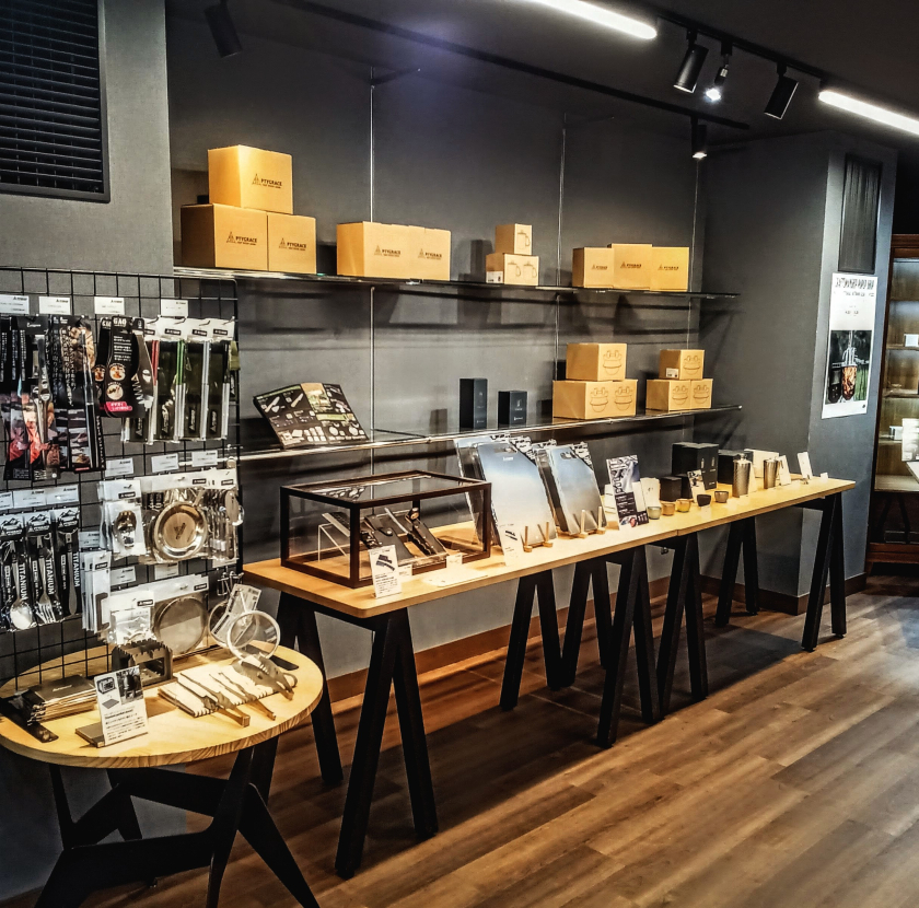 アウトドア商品ポップアップ開催中